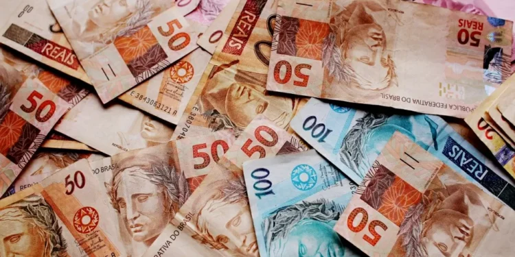 Brasil capta US$ 2,25 bilhões em títulos no mercado internacional