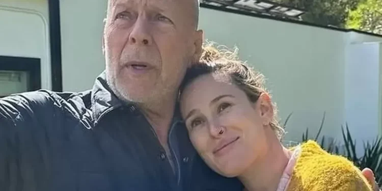 ‘Fico muito feliz e grata por ainda poder ir abraçá-lo’, diz filha de Bruce Willis