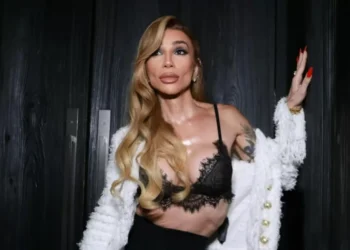 Rosto de Maya Massafera infecciona após cirurgia no maxilar: ‘Não consigo parar de chorar’