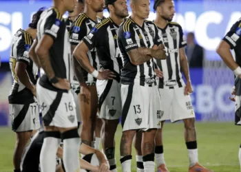 Lanús supera Atlético-MG nos pênaltis e é bicampeão da Sul-Americana