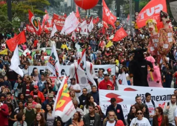 Isenção do IR é vitória dos trabalhadores, afirmam centrais sindicais