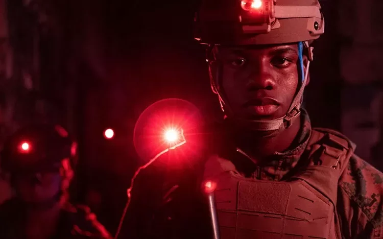 Fuzileiros americanos treinam em operações de guerra com tropas do Panamá