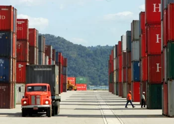 OCDE alerta para desaceleração no Brasil mesmo com projeção de alta do PIB