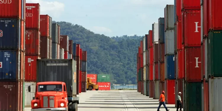 OCDE alerta para desaceleração no Brasil mesmo com projeção de alta do PIB