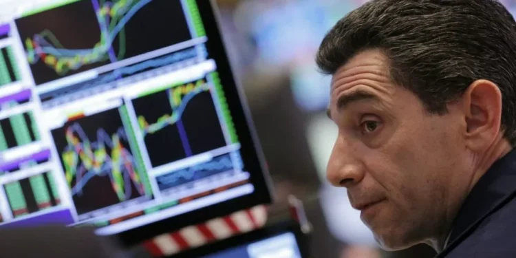 Wall Street abriu em alta animada com tecnológicas mas com Nike a cair