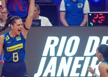 Central Julia Kudiess é eleita a 5ª melhor jogadora do vôlei mundial