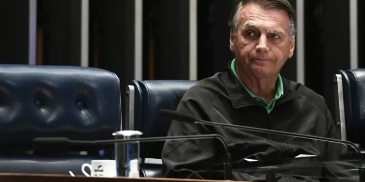 Jair Bolsonaro segue preso — por quanto tempo, nem a Justiça brasileira pode garantir.