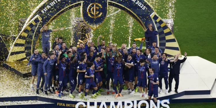 Flamengo perde para PSG e vê sonho do bi mundial ser adiado