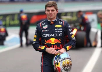 Depois do 33 e do 1, Verstappen vai utilizar o número 3 no Mundial de F1 em 2026