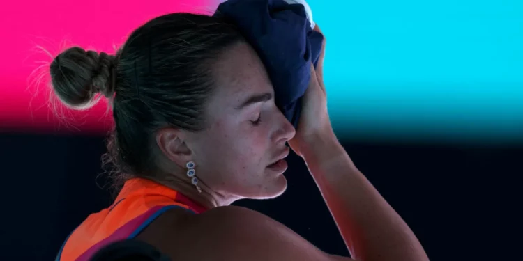 Aberto da Austrália volta a acionar política de calor extremo em jogos