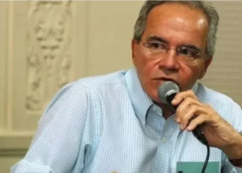 Quem é Nelson Tanure, alvo da PF no caso Banco Master