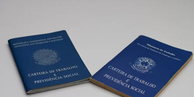 Brasil criou 1,27 milhão de empregos formais em 2025