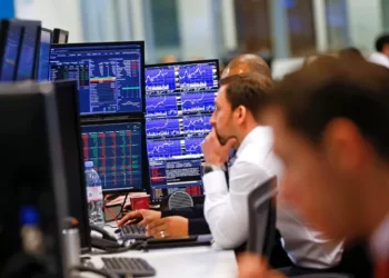 Pressão sobre a Fed continua a preocupar investidores