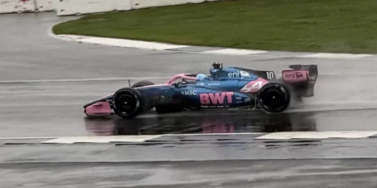 Alpine apanhada a testar novo carro de F1 em Silverstone