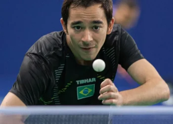 Calderano disputa semifinal do Star Contender de Doha neste domingo