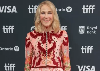 Morre aos 71 anos Catherine O’Hara, atriz de ‘Esqueceram de Mim’