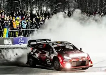 Solberg lidera Rali da Suécia