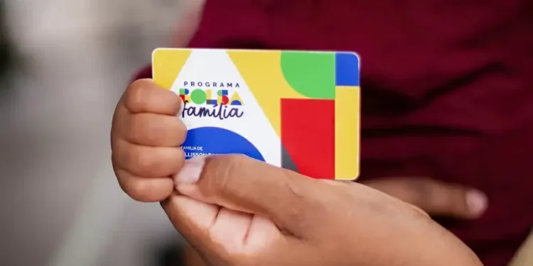 Caixa paga Bolsa Família para beneficiários de NIS com final 2
