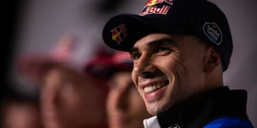 Miguel Oliveira estreia-se nas Superbikes apontado ao título