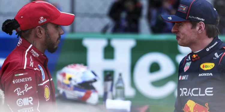 F1 de 2026 é “anti-corridas” e “ridiculamente complexa”. Verstappen e Hamilton criticam novos motores