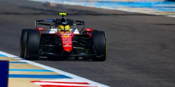 Ferrari dança a “Macarena” na F1 e vira carro do avesso à procura de vitórias