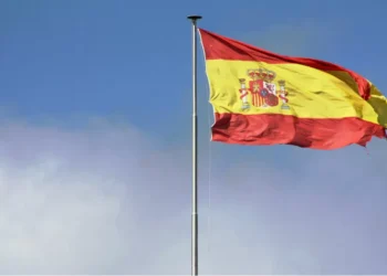 Bolsa espanhola ultrapassou 18 mil pontos pela primeira vez