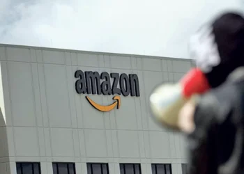 Amazon: lucros sobem 31% em 2025 mas não evitam queda das ações