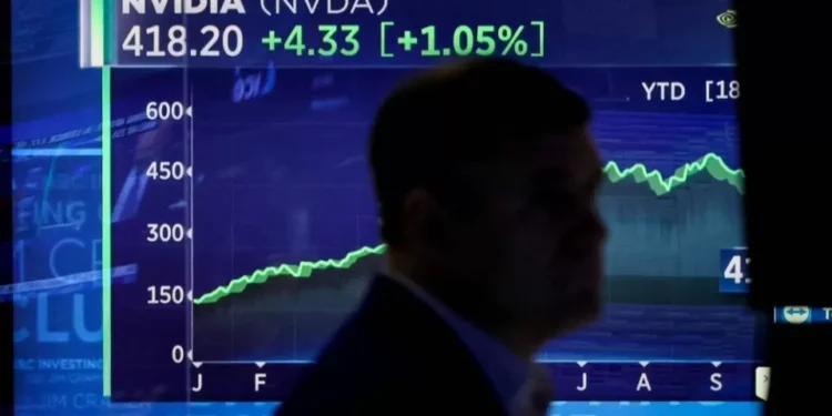 Stress entre EUA e Irão derruba Wall Street e faz subir preço do petróleo