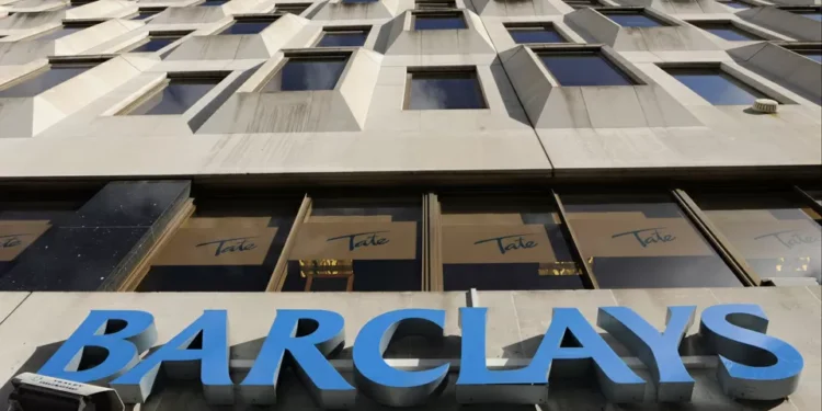 Interesse dos investidores em hedge funds norte-americanos está a diminuir pela primeira vez desde 2023, diz Barclays