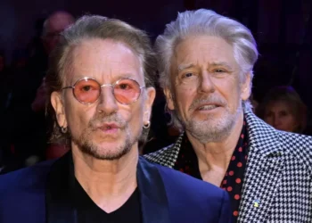 U2 lança primeiro EP com músicas inéditas em quase dez anos